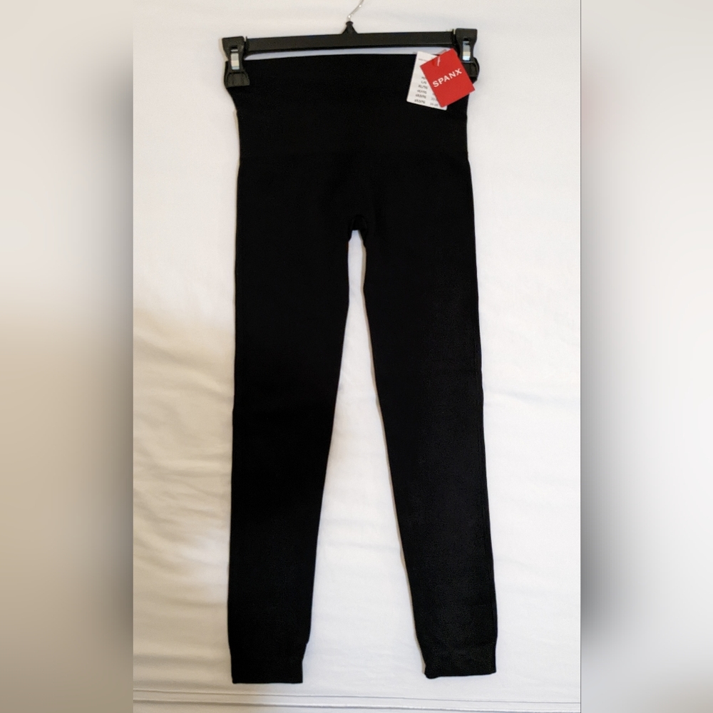 BRAND NEW Spanx Look At Me Now Very Black Leggings XS/TP